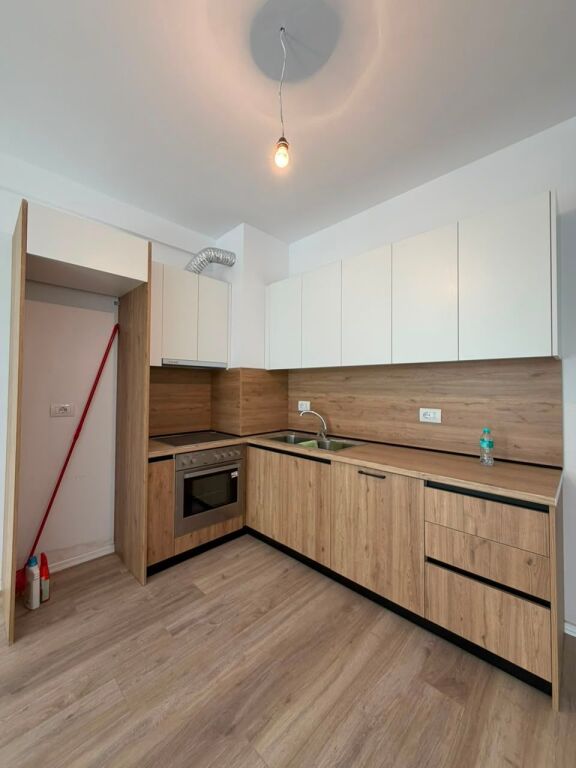 Apartament 2+1 + Parkim me qira në Univers City