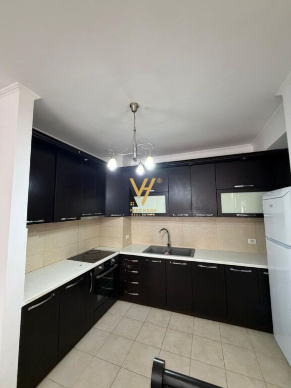 APPARTAMENTO 2+1+BLK IN AFFITTO A FRATARI, ASTIR 45.000 LEKE