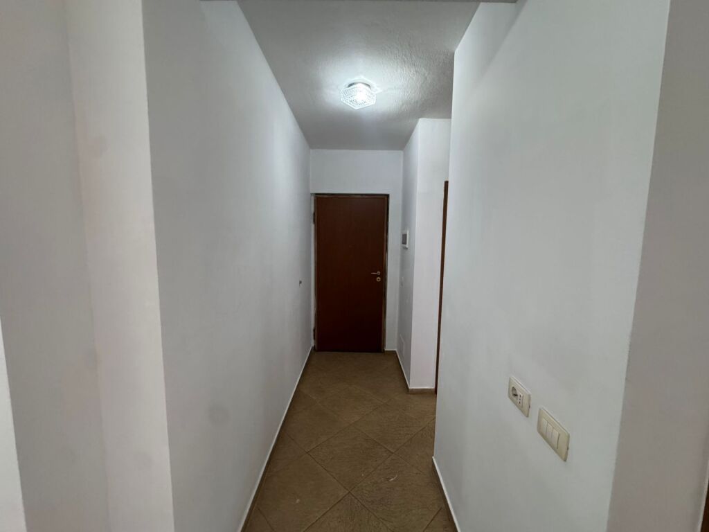 For Rent, Business Premises, Avni Rustemi Square, Tirana .