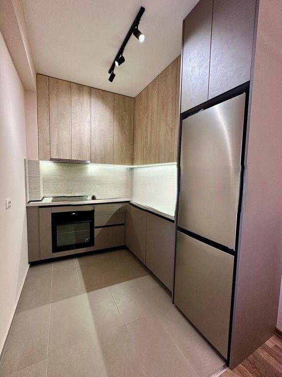 APARTAMENT 1+1 ME QIRA, RRUGA DALIP TOPI, FRESK! 465 € /Muaj