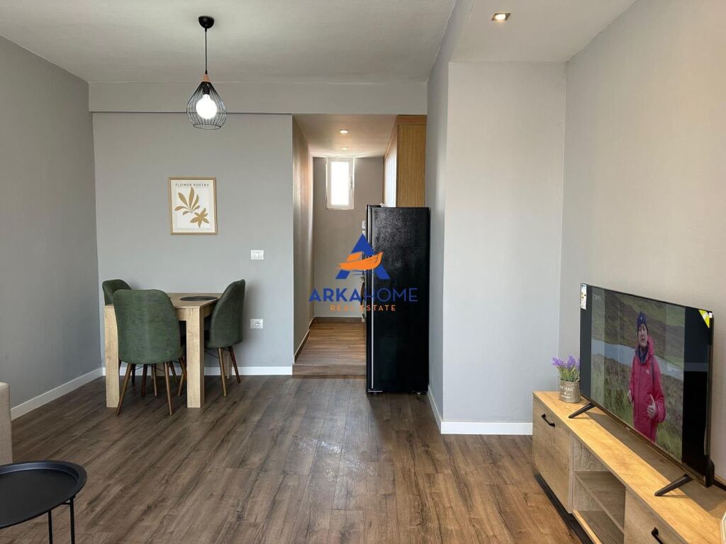 APARTMENT FOR RENT 1+1+BALCONY " PAZARI I RI " 650 EURO