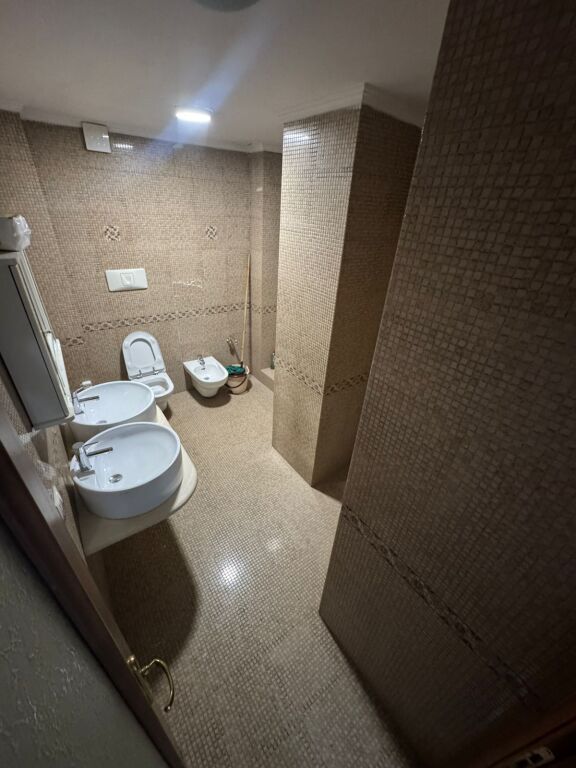 For Rent, Business Premises, Avni Rustemi Square, Tirana .
