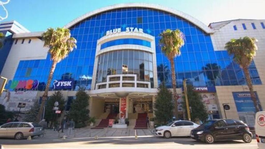 🏢 LOCALE COMMERCIALE IN VENDITA – BLUE STAR, CENTRO DI DURRËS
