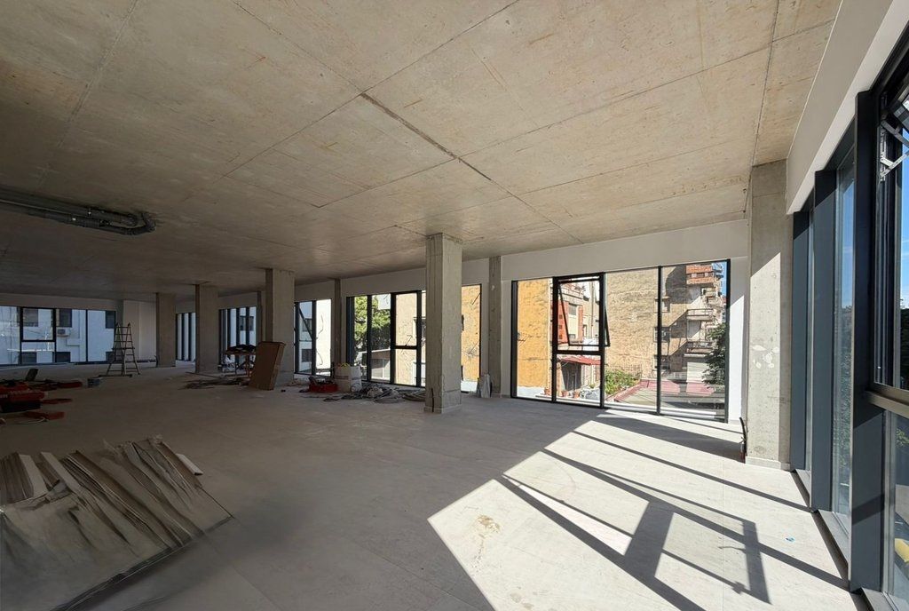 SPACE 358.5 METERS OPEN SPACE NEXT TO BARRICADAVE ROAD