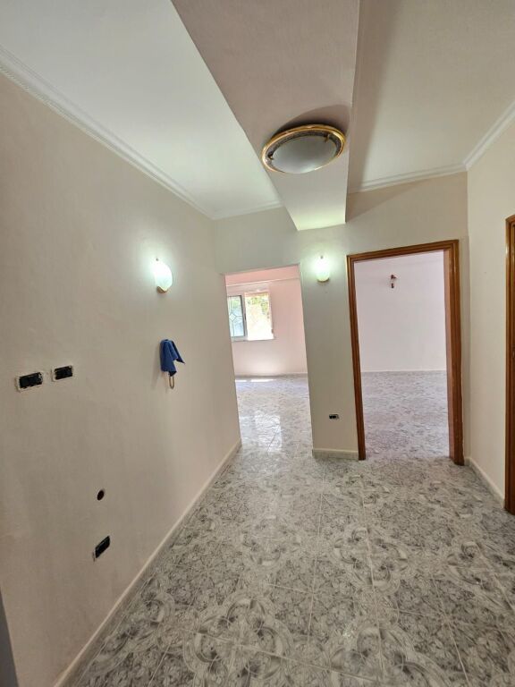 VENDESI APPARTAMENTO 2+1 VICINO AL PALAZZO DELLO SPORT