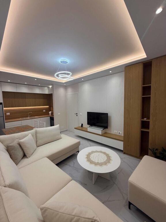 🏠Apartament 1+1 me qira vjetore në Lungomare, Vlorë