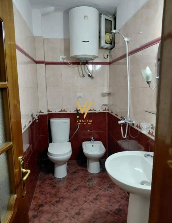 APARTMENT 2+1 FOR RENT AT BLV.BAJRAM CURRI 45,000 LEKE