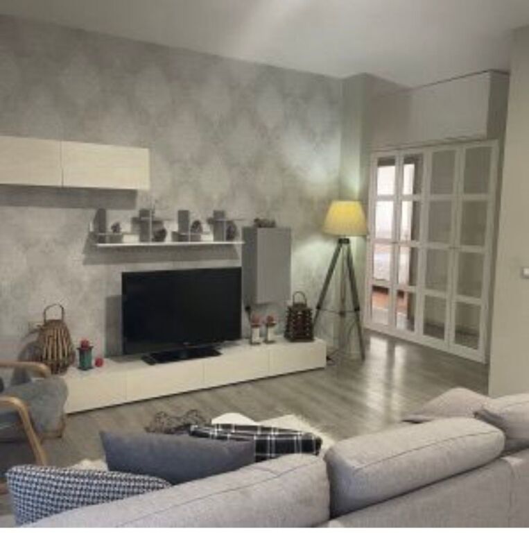 2+1,above kristal center,98 m2,195 million lek