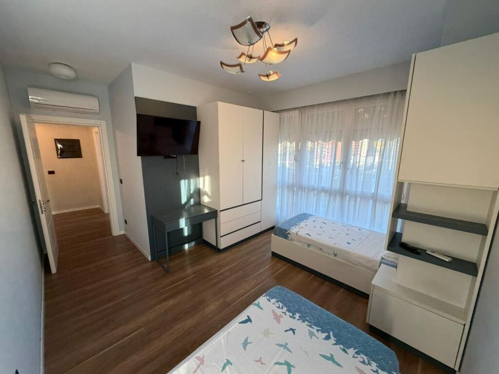 🏡 Appartamento Duplex 3+1+2 in affitto nella zona di 📍 5 Maj💰 70.000 lek /mese