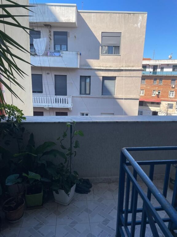 Appartamento 2+1 in vendita a Vollga, Durrës con vista mare.