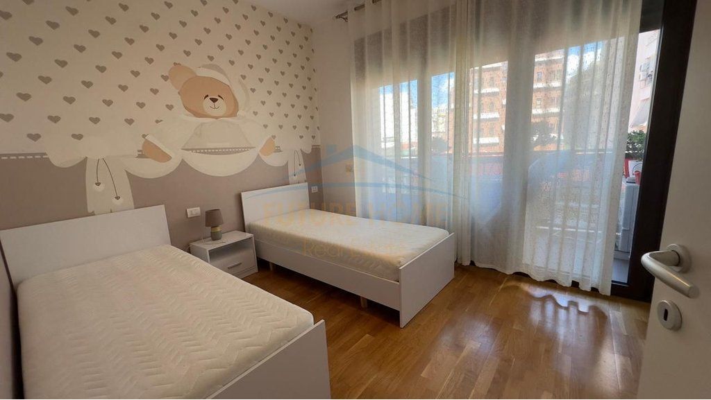 For rent apartment 3+1+2+ parking Barrikadave street