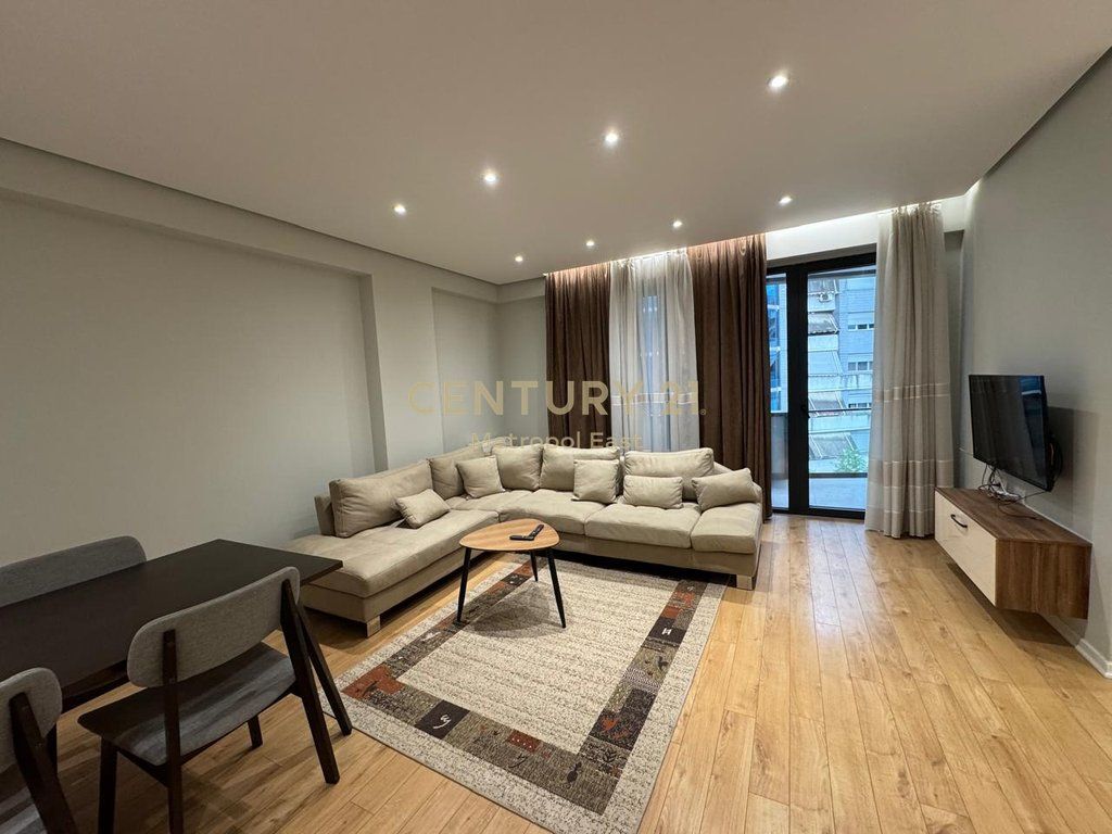Appartamento moderno 2+1+2 in affitto, Rruga e Dibres