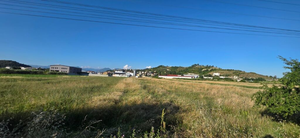 Land for sale in Vaqarr by the road/ near Restaurant Castle