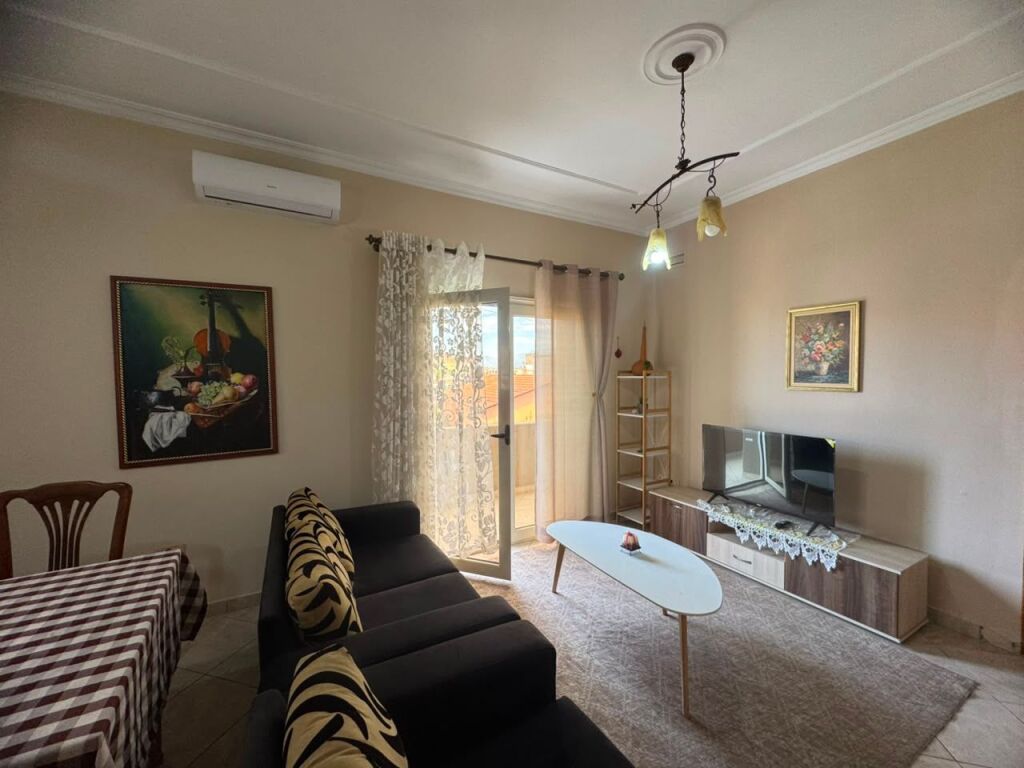 Apartament 1+1 me qira – Selitë e Vogël, afër Uni Marin Barleti !