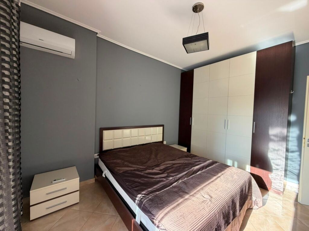 Apartament 2+1 me Qera Afatgjate - prane Hotel Partner, Vlore