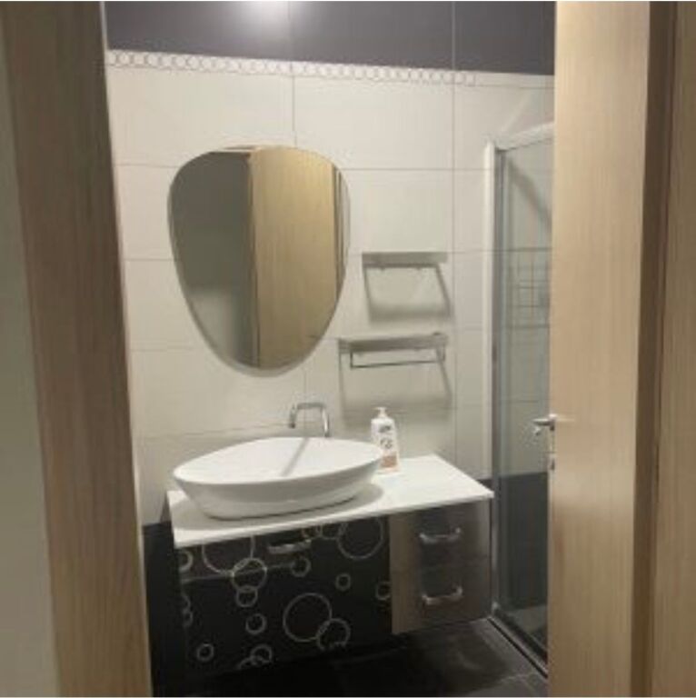 2+1,above kristal center,98 m2,195 million lek