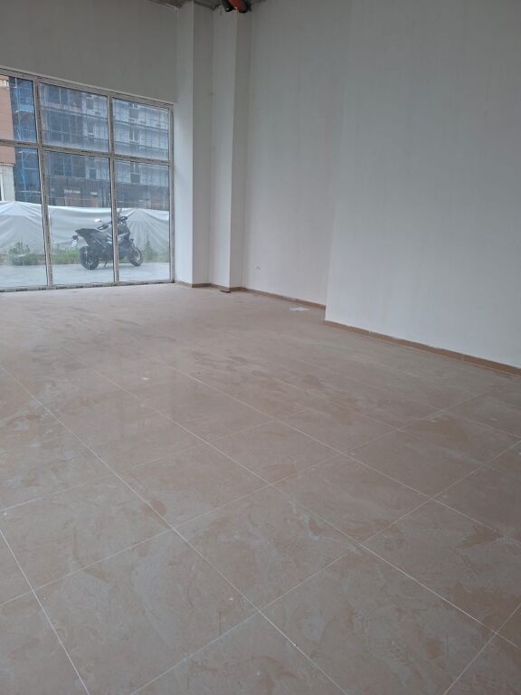 Ambiente 60m2, al nuovo boulevard, 1000 euro
