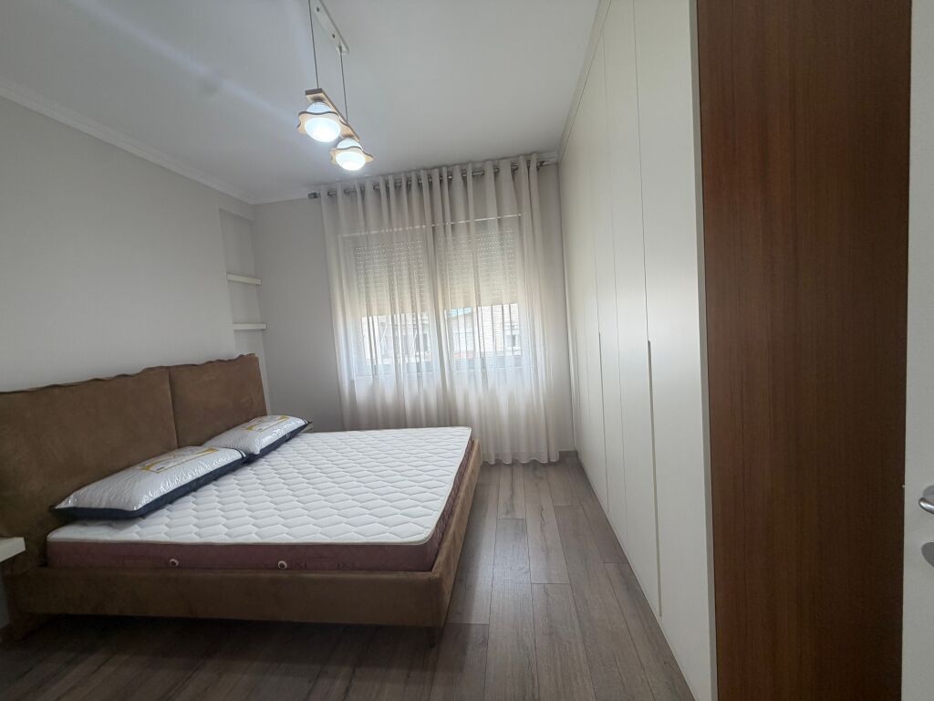 Apartment 1+1 for rent in Tower Bridge 3