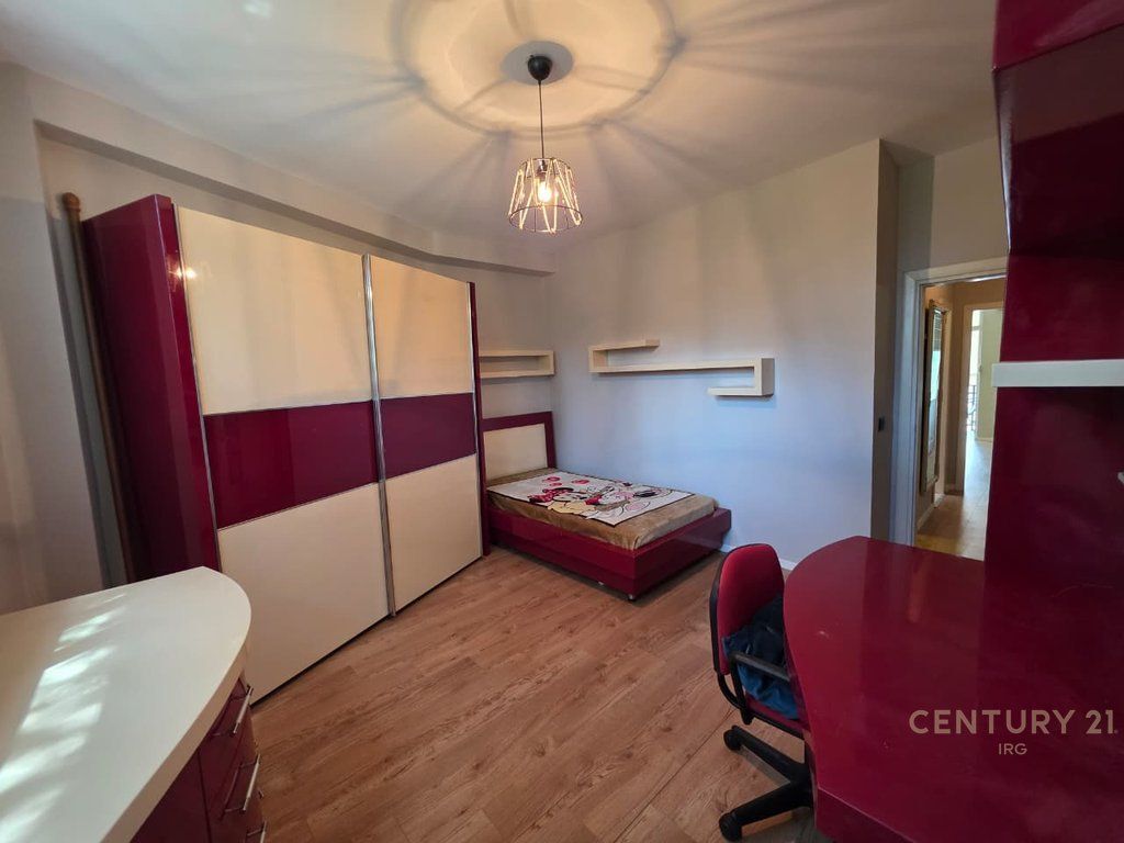 🏡 Elegant apartment 2+1+2 for rent near Ura e Tabakëve