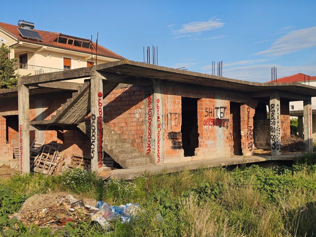 🏡 CASA PRIVATA IN VENDITA A FAZË KARABINA – STRADA UNAZËS, DURRËS