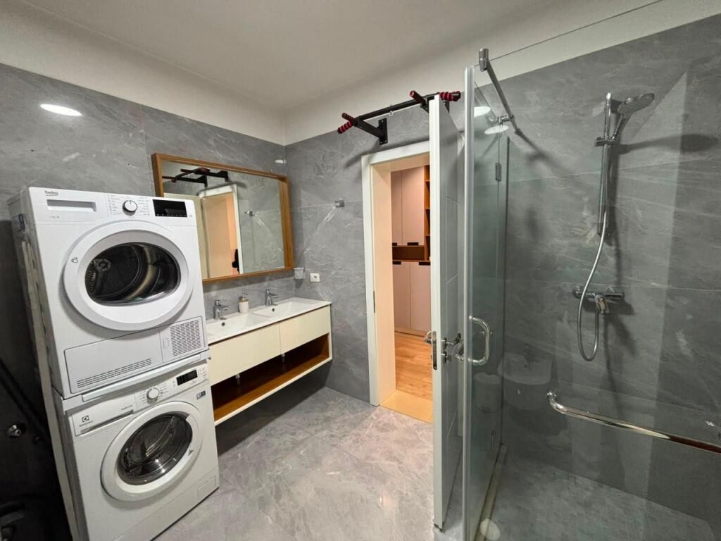 🏡 Appartamento 1+1 Studio in affitto📍 Alle Ville Tedesche💰 Prezzo: 45.000 Lek/mese