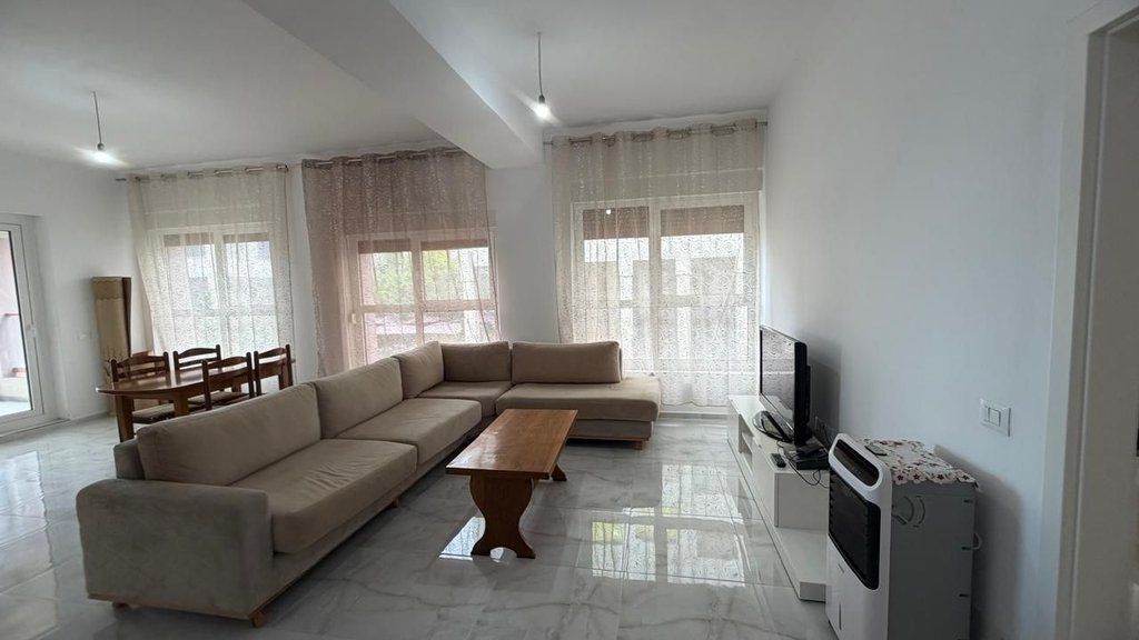 2+1 Apartment for Rent at Mangalem 21, Ali Demi, Tirana