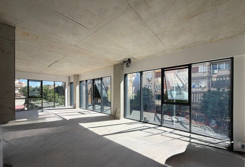 SPACE 358.5 METERS OPEN SPACE NEXT TO BARRICADAVE ROAD