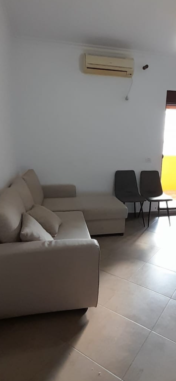 Kodra e Diellit appartamento in affitto