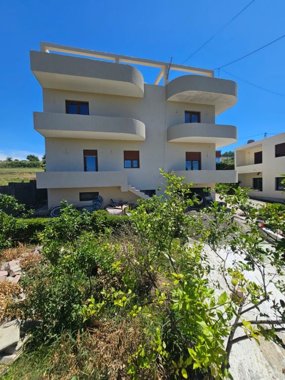 🏡 VILLA 4 PIANI IN VENDITA A SHKALLNUR, DURRËS