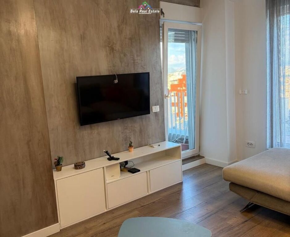 Apartament Me Qera 2+1 Tek 21 Dhjetori (ID B2201938) Tirane