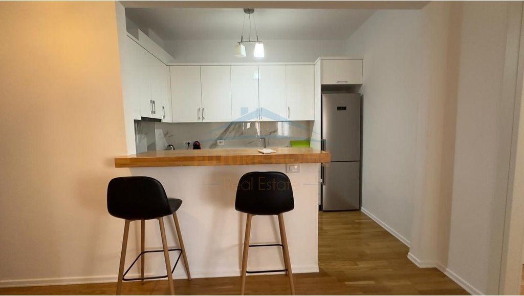 For rent apartment 3+1+2+ parking Barrikadave street