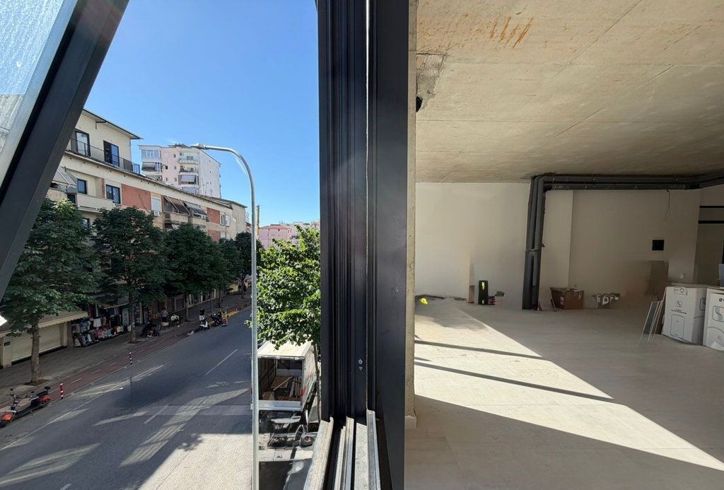 SPACE 358.5 METERS OPEN SPACE NEXT TO BARRICADAVE ROAD