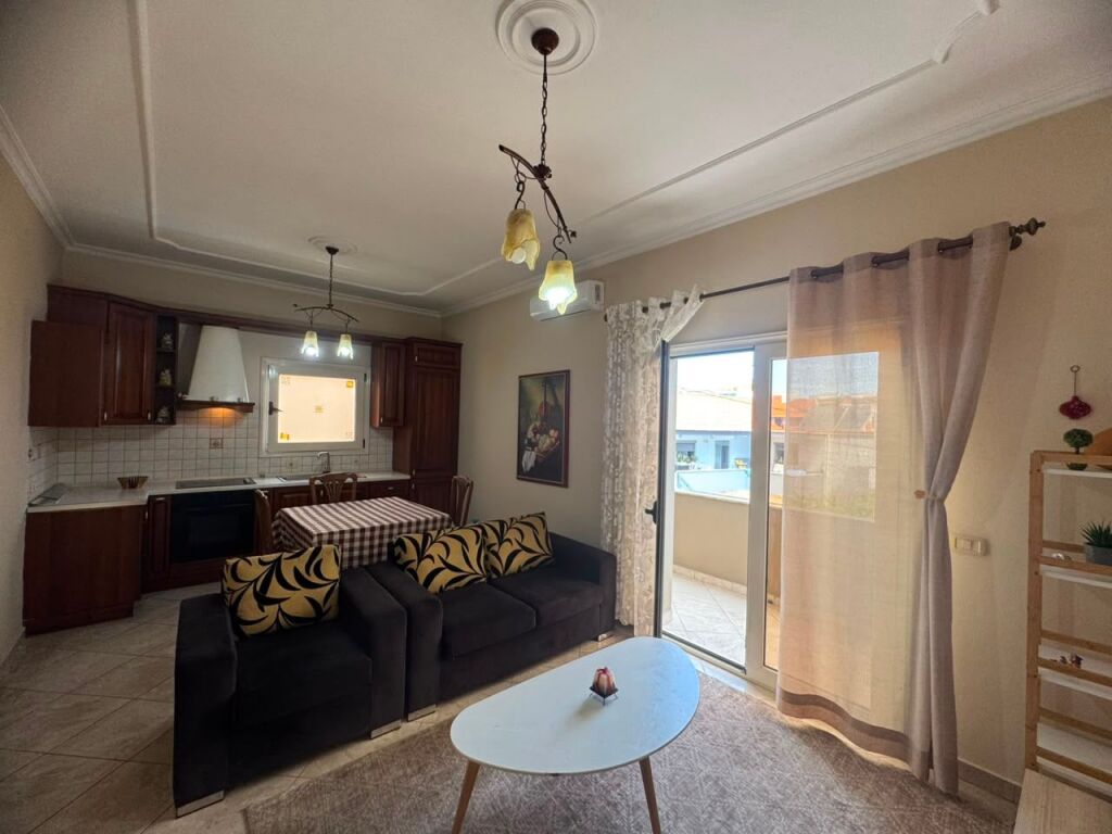 Apartament 1+1 me qira – Selitë e Vogël, afër Uni Marin Barleti !