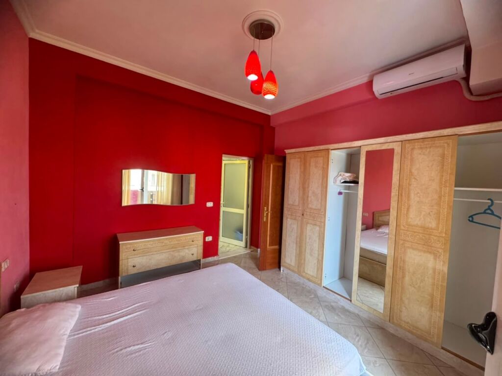 Apartament 1+1 me qira – Selitë e Vogël, afër Uni Marin Barleti !