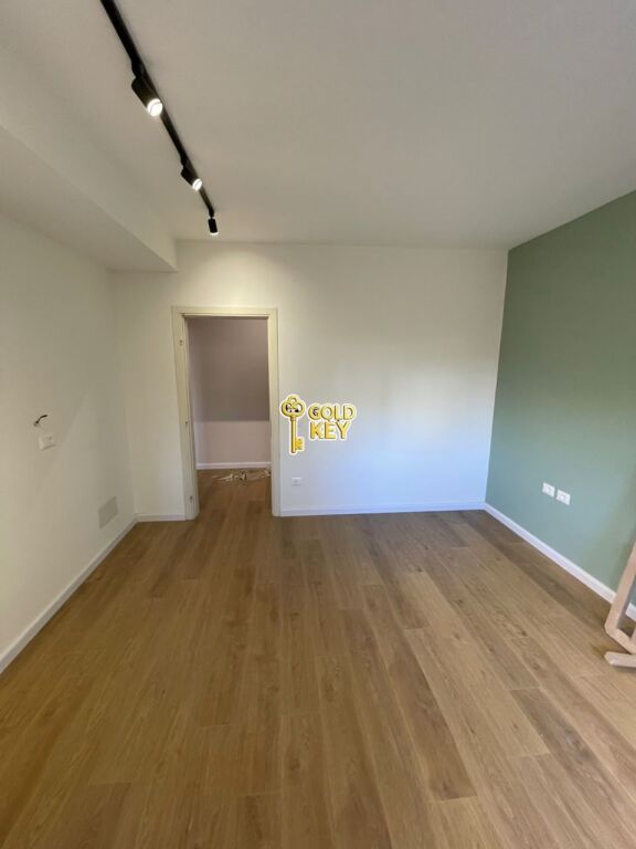 🏢 BUSINESS PREMISES FOR RENT 2+1+BALCONY NEAR THE MUNICIPALITY CENTER DURRËS