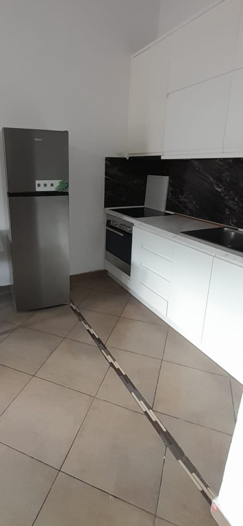 Kodra e Diellit appartamento in affitto