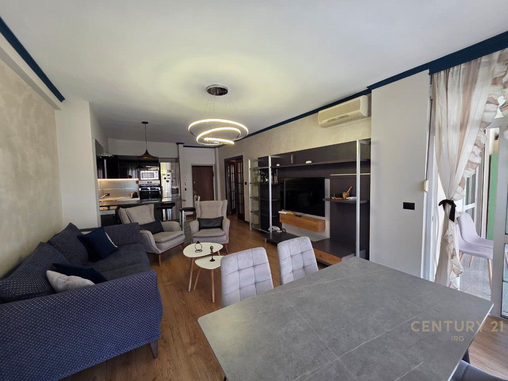 🏡 Elegant apartment 2+1+2 for rent near Ura e Tabakëve
