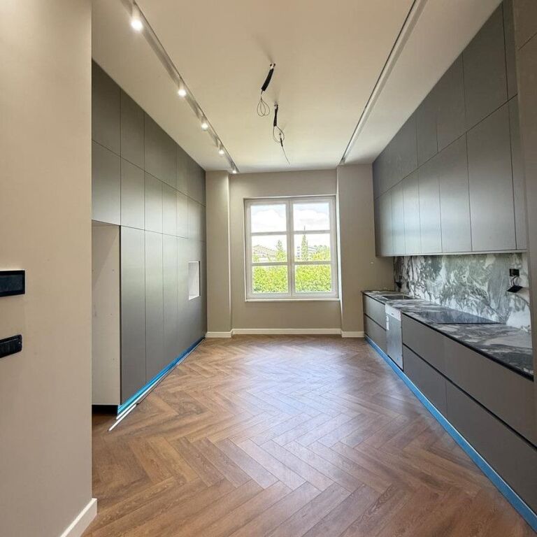 🏡 Modern Villa with Pool for Rent – Rolling Hills Residence ✨🌿