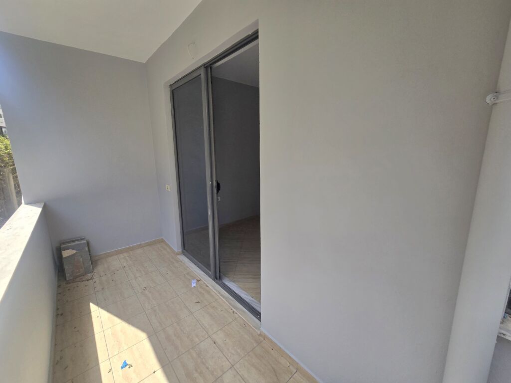 Appartamento / Ufficio in Affitto Kodra e Diellit 1