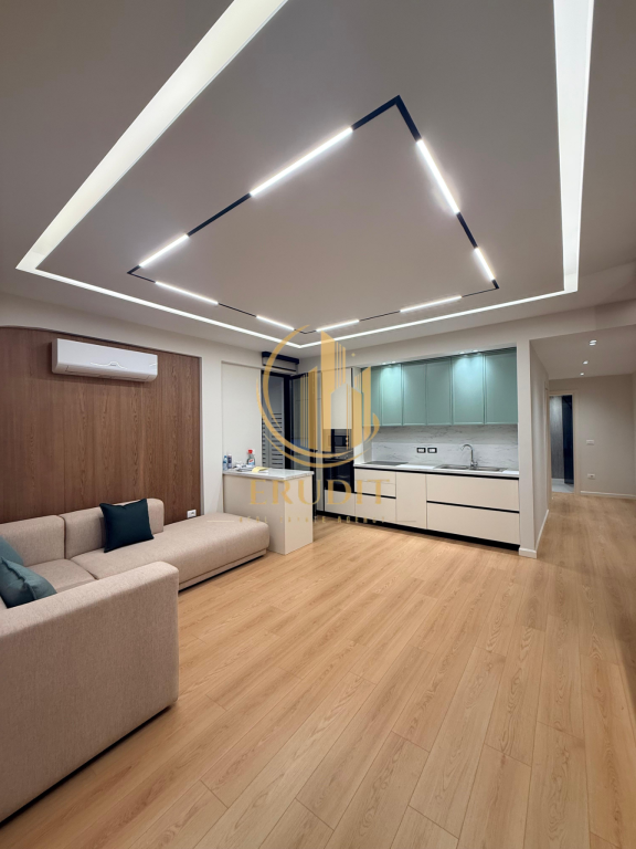 🏡 Jepet me qira apartament 2+1 në katin e dytë të një vile në zonën e Plazhit të Vjetër, Vlorë