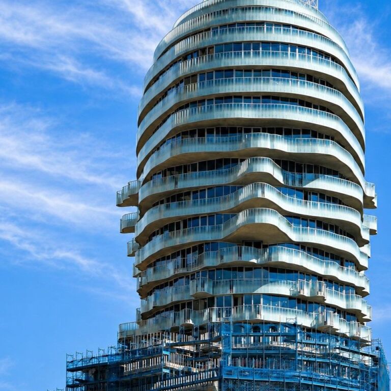 🏡 Apartment 1+1 for Sale – Tirana’s Rock ✨