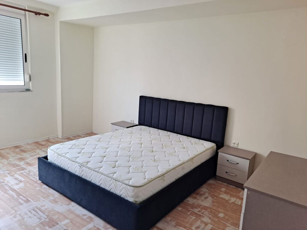 Apartment 2+1+1 bathroom for rent 550 Thousand lek