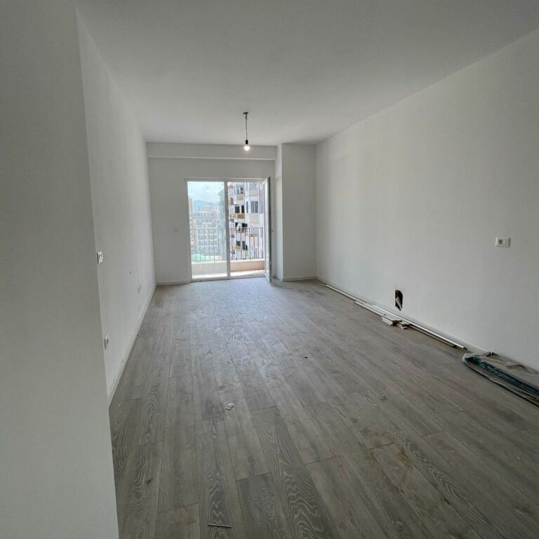 🏡 Apartment 2+1 for Sale – Aura Complex, Dritan Hoxha Street ✨