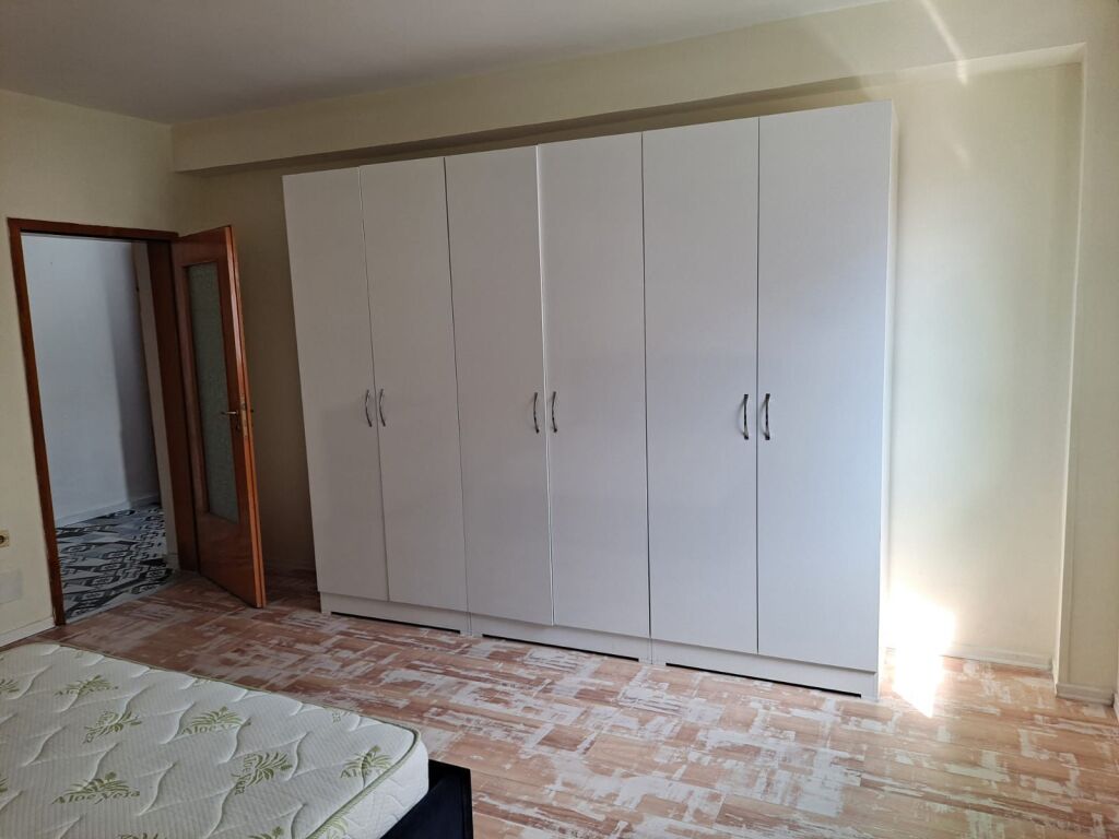Apartment 2+1+1 bathroom for rent 550 Thousand lek