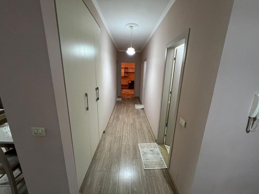 Apartment 2+1+parking for rent 550 Thousand Lek