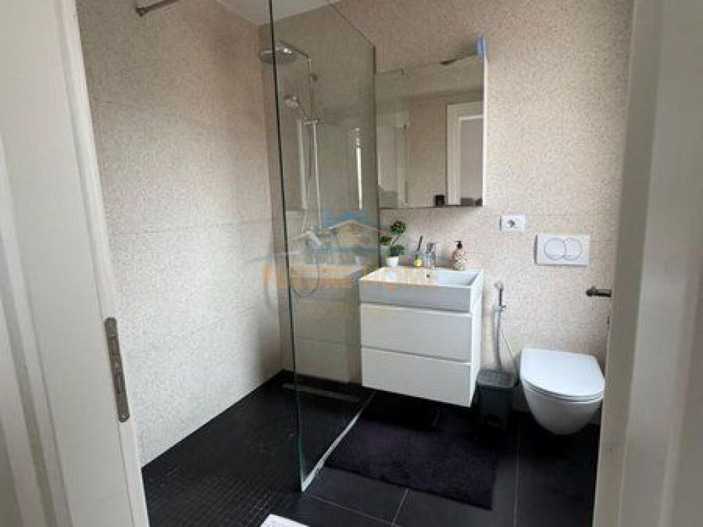 For sale, Apartment 3+1+2, 21 Dhjetori, Tirana