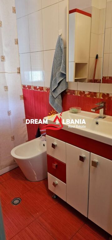 Jepet me qera apartament 2+1 pranë Kopshtit Botanik, Tirane (ID 42215574)