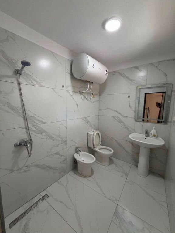 Jepet me Qira Apartament 1+1 ne Medrese, 420 MIJE LEKE