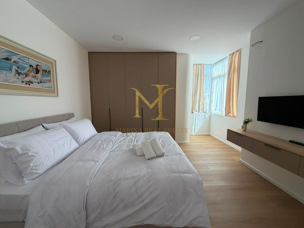 AFFITTASI APPARTAMENTO 1+1 A PLAZH HEKURUDHA MOLTO VICINO AL MARE!