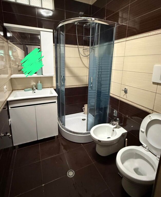 Apartment 2+1 for rent at Komuna e Parisit